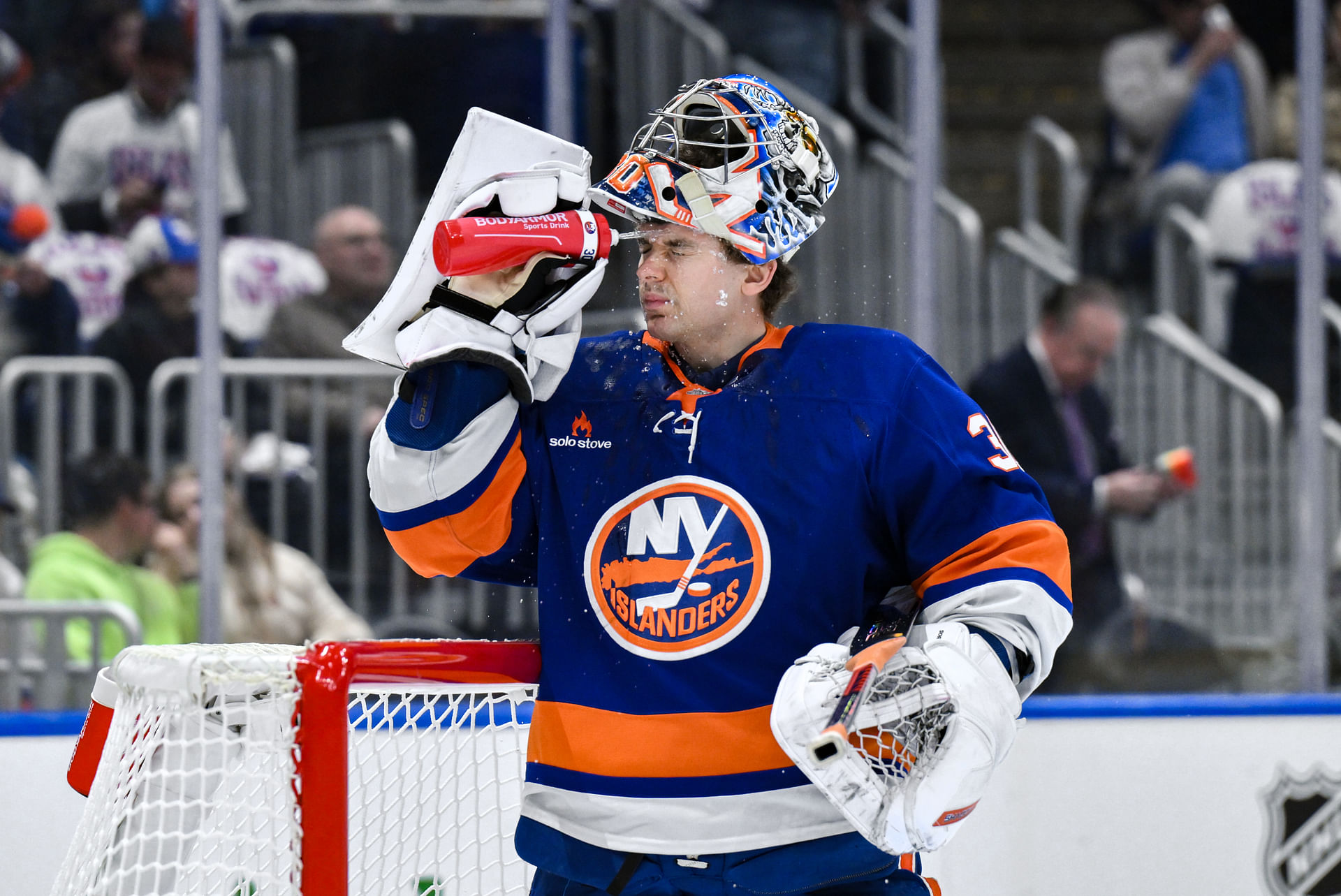 NHL: Washington Capitals at New York Islanders - Source: Imagn