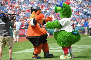 WATCH: Phillies mascots go viral for hilarious take on Coldplay kiss cam controversy