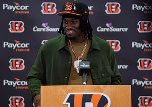 "Just shut up and play" - Mike Florio rips into Bengals for forcing Shemar Stewart to get onboard with sketchy contract terms