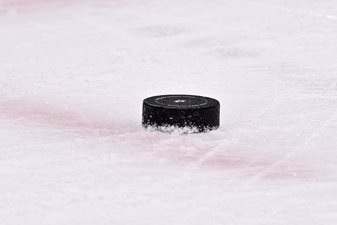 Analyst calls out NHL over massive 90% drop in power play chances in 2024-25 season - "Call the damn rulebook"