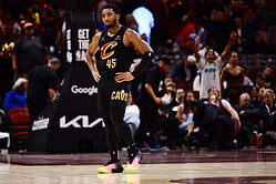 "Make it past the second round": NBA fans annoyed at Donovan Mitchell for subtle brag about fiancée Coco Jones