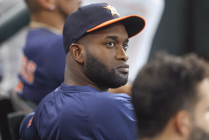 Heartbreaking update on Astros’ Yordan Alvarez, faces another setback in road to recovery