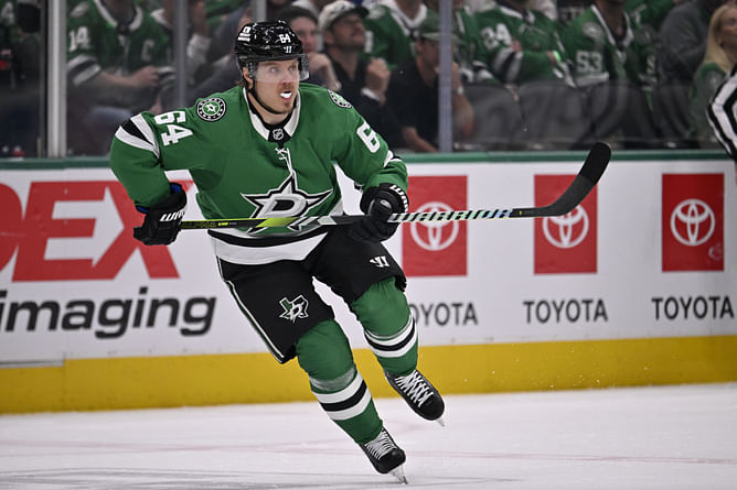NHL Rumors: $21,000,000 star forward rejected Canucks' $24M offer to sign 3-year deal with Ducks, per insider