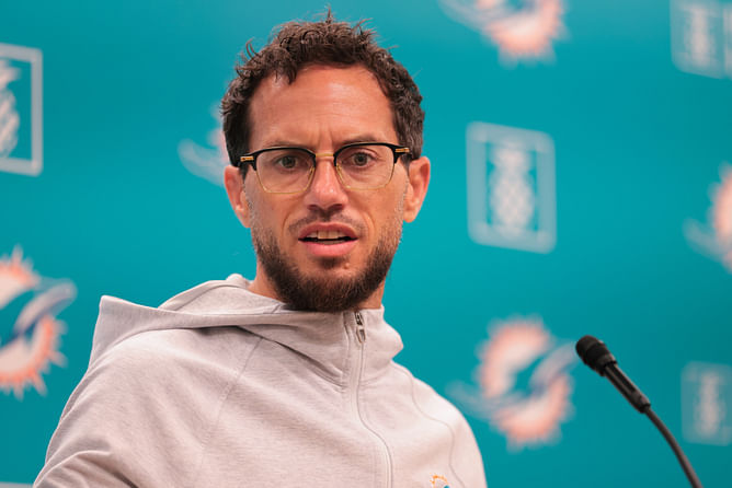 Mike McDaniel’s job security will come down to how Dolphins' offense evolves: Analyst