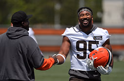 4 months after securing $160,000,000 contract, Myles Garrett breaks silence on locker room reaction to offseason trade drama
