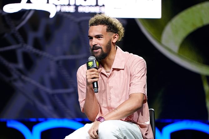 Trae Young's father Ray Young gets involved after Iman Shumpert publicly shades Hawks star's skillset: "What pg switching to a 5 these days?"