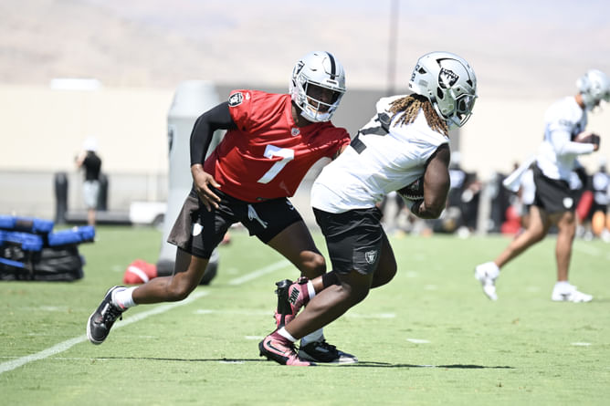 Geno Smith makes his feelings known on Ashton Jeanty after day 1 of Raiders training camp