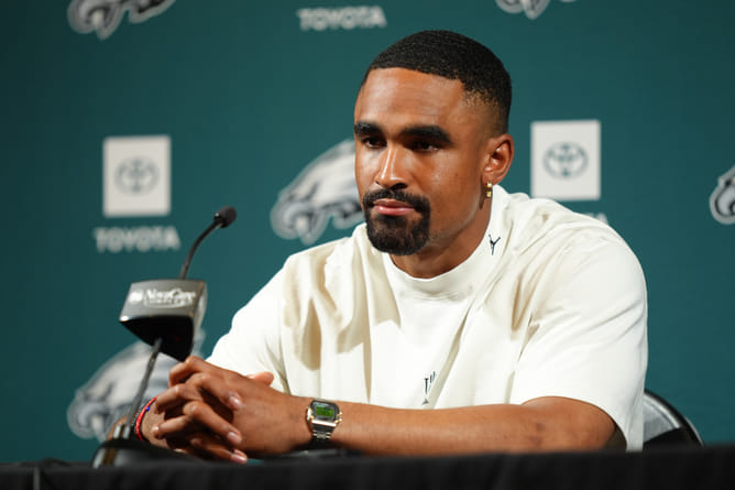 Cam Newton brutally roasts Terrell Owens for taking shots at ex-NFL MVP amid Jalen Hurts debate