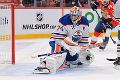 NHL analysts predict Stuart Skinner's exit, float Elvis Merzlikins & Jet Greaves as potential trade options to solve goaltending dilemma