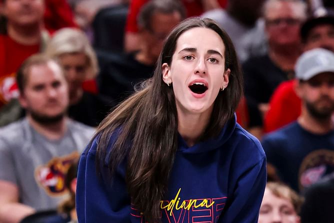 Caitlin Clark leaves flirty comment to former teammate's cozy evening stroll pic in pajamas