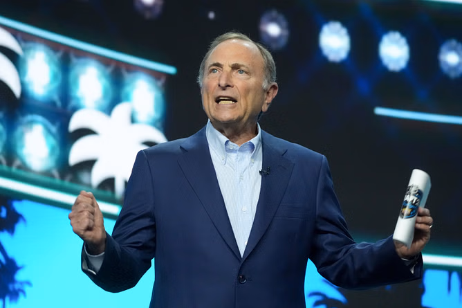 "Yuck" - NHL analyst slams talk of decentralized draft returning in 2026, questions Gary Bettman's stance