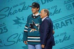 “Legendary mentorship, bright future”: NHL fans react as Joe Thornton mentors Sharks’ No. 2 pick Michael Misa in net-front drills