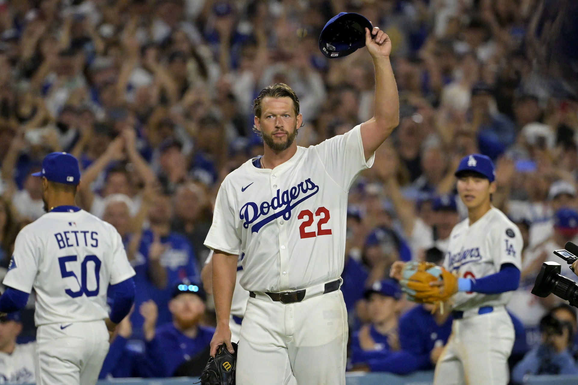 MLB: Chicago White Sox at Los Angeles Dodgers - Source: Imagn