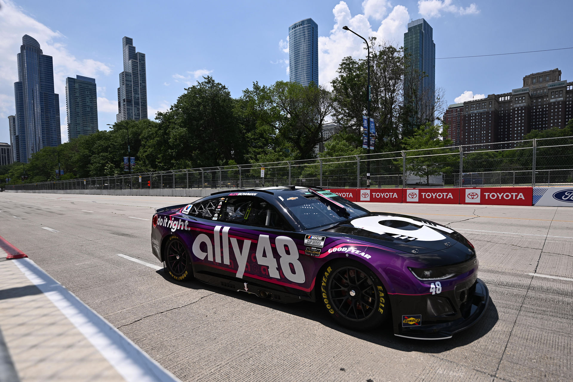 Alex Bowman drives the #48 Chevrolet Camaro for Hendrick Motorsports - Source: Imagn