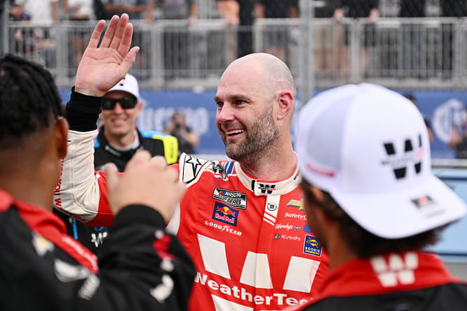 “We don’t really do that as much at home”: Shane Van Gisbergen breaks down key difference between NASCAR and Supercars