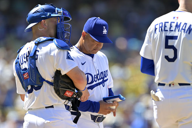 Dodgers manager Dave Roberts announces crucial update on Max Muncy, Blake Snell, and Co.