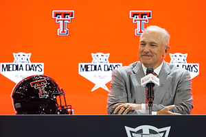 "Mike Leach changed the game of football" - Texas Tech's Joey McGuire gets emotional on legendary HC's inclusion in Hall of Fame