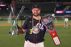 “Holy s***, he’s going off” - Mariner’s Bryan Woo admits being “dumbfounded” by Cal Raleigh’s historic run so far in 2025
