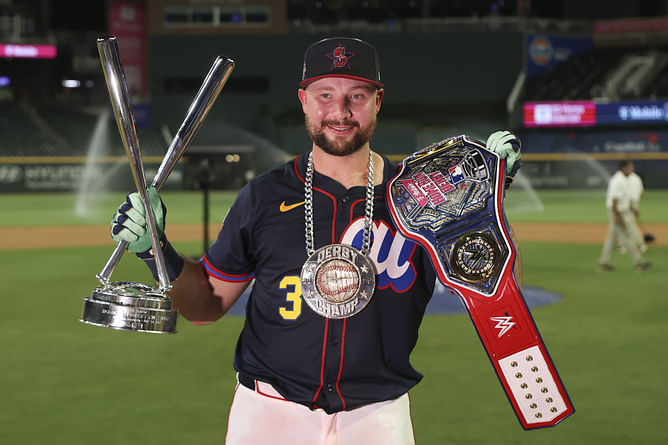 “Holy s***, he’s going off” - Mariner’s Bryan Woo admits being “dumbfounded” by Cal Raleigh’s historic run so far in 2025
