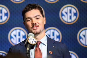 Jackson Arnold's GF Skyler Marshall has wholesome 3-word reaction to Auburn QB leading the podium at SEC Media days
