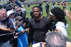 Cowboys GM Jerry Jones met with “Pay Micah” chants during camp ceremony [VIDEO]