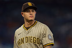 Manny Machado drops unfiltered reaction as benches explode after Padres star takes second hit-by-pitch