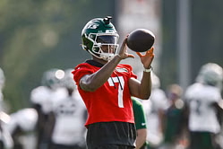 Jets QB Justin Fields reveals why he’s playing with a chip on his shoulder