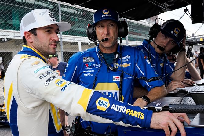 Chase Elliott draws the importance of winning the regular season championship in playoffs battle
