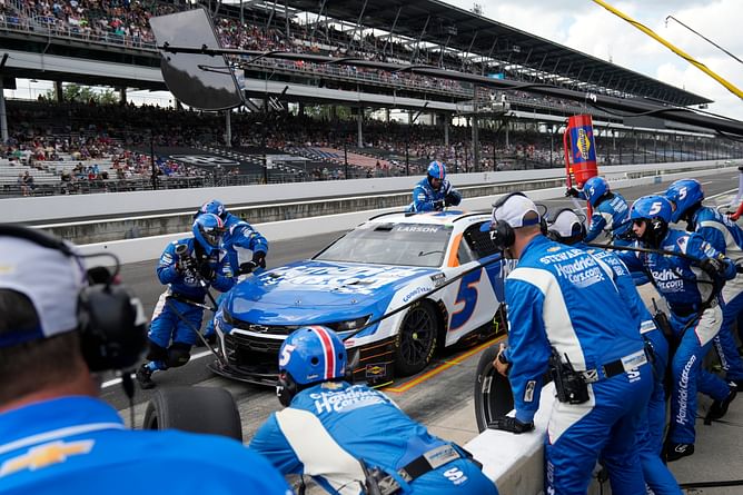 NASCAR reporter defends Kyle Larson’s diverse racing as productive after Stewart Friesen injury sparks safety debate