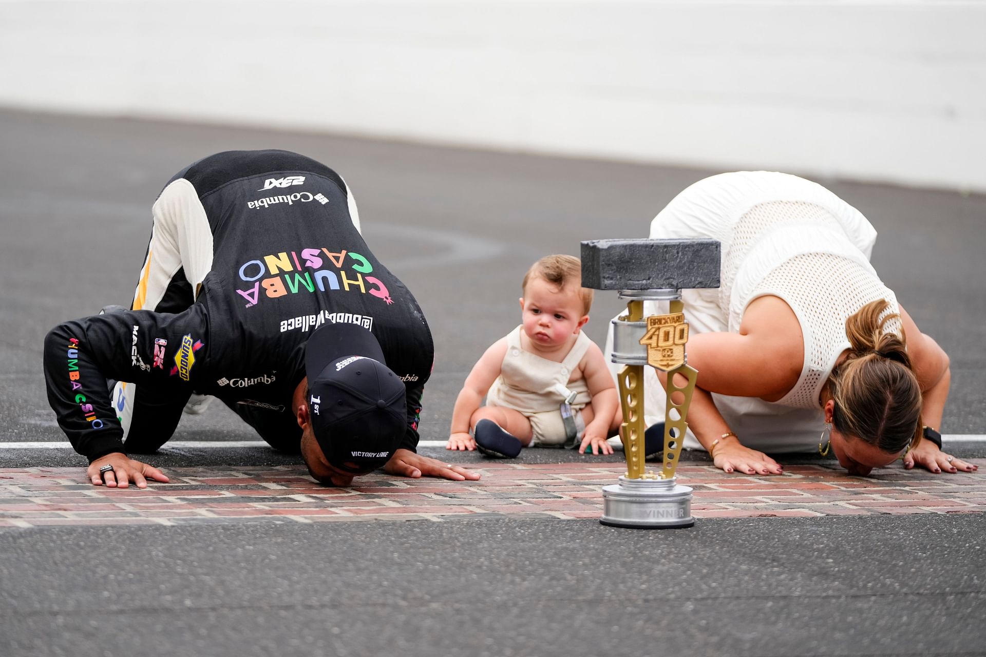 Amanda Wallace makes feelings known on husband's milestone triumph, flaunts the Brickyard 400 ring