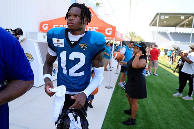 "He is not that good" - CFB fans lose it over Travis Hunter's Madden 26 rating as EA Sports reveals overall rookie rankings