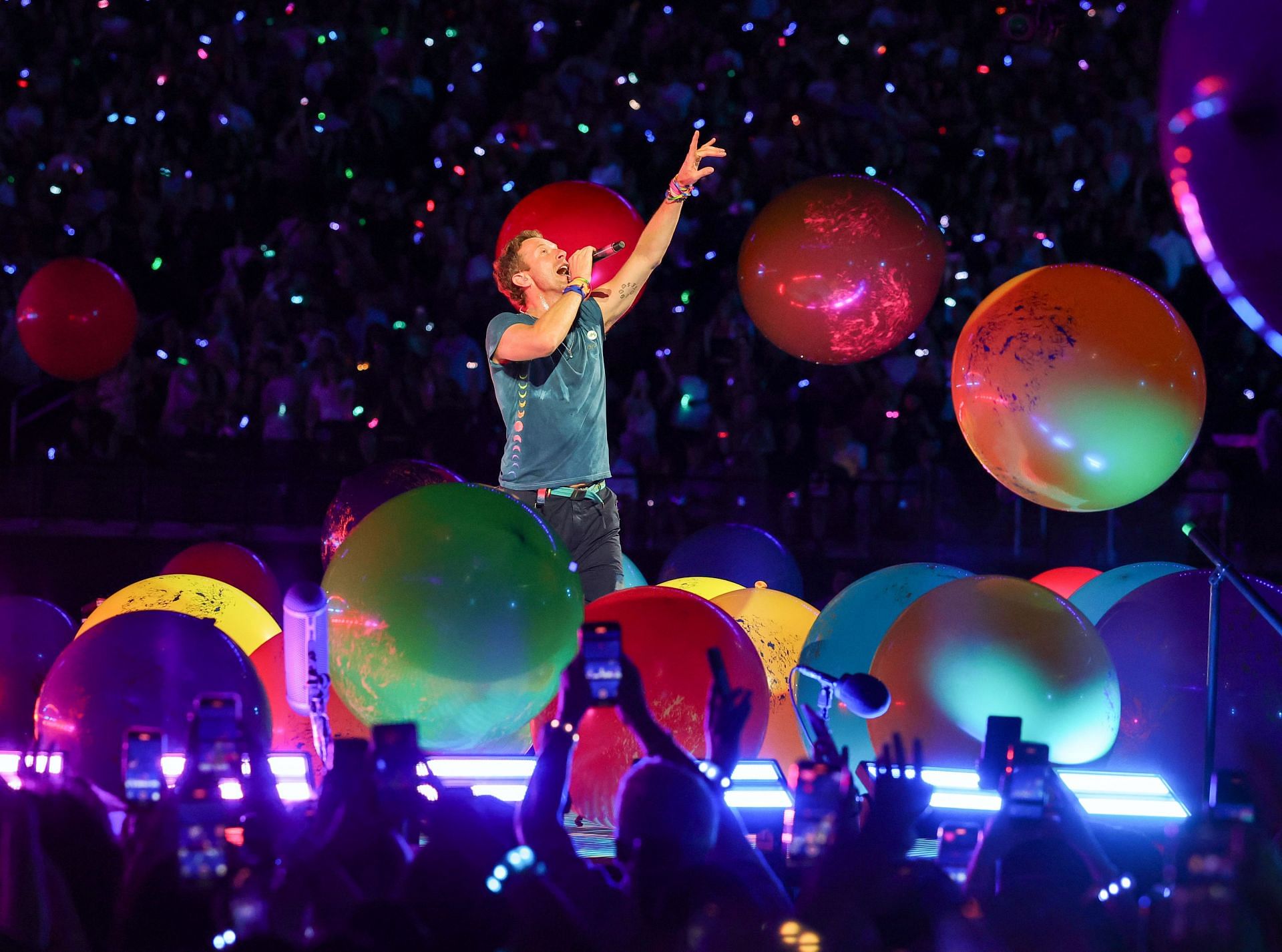 "Splitting up couples" — Ryanair hilariously compares itself to Coldplay after Astronomer CEO Andy Byron scandal