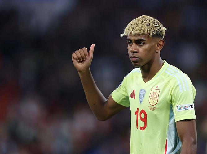 "It’s still early days" - Ex-Barcelona sporting director sends Lamine Yamal warning amid Ballon d'Or claims