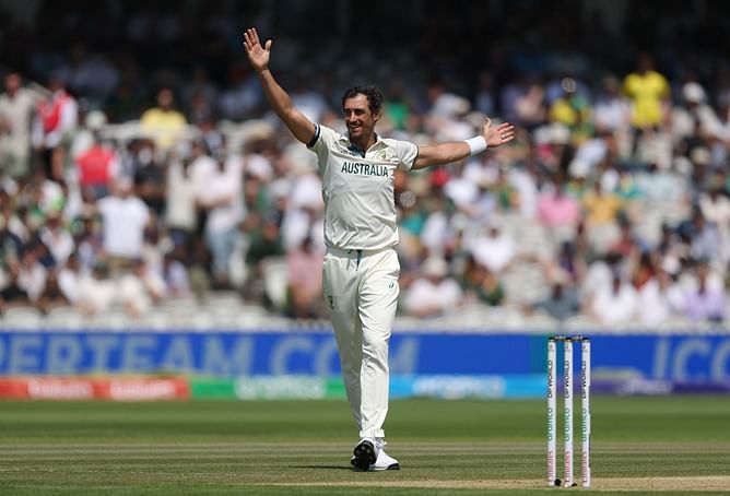 Sachin just sort of knocked one into short leg" - Aussie legend Mitchell Starc troubling Sachin Tendulkar after star's exploits against West Indies