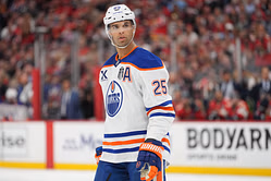 NHL trade rumors: Elliotte Friedman reports Oilers inquired about $74,000,000 D-man's willingness to waive NMC