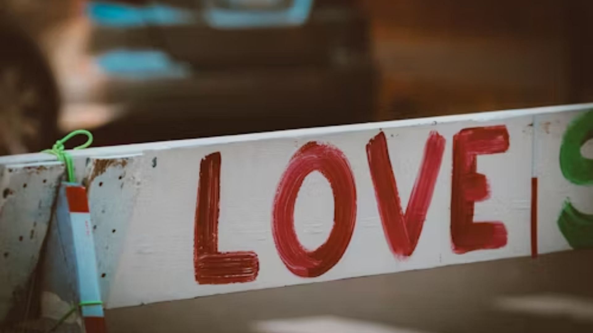 An Imagery of a love triangle (Image via Unsplash)