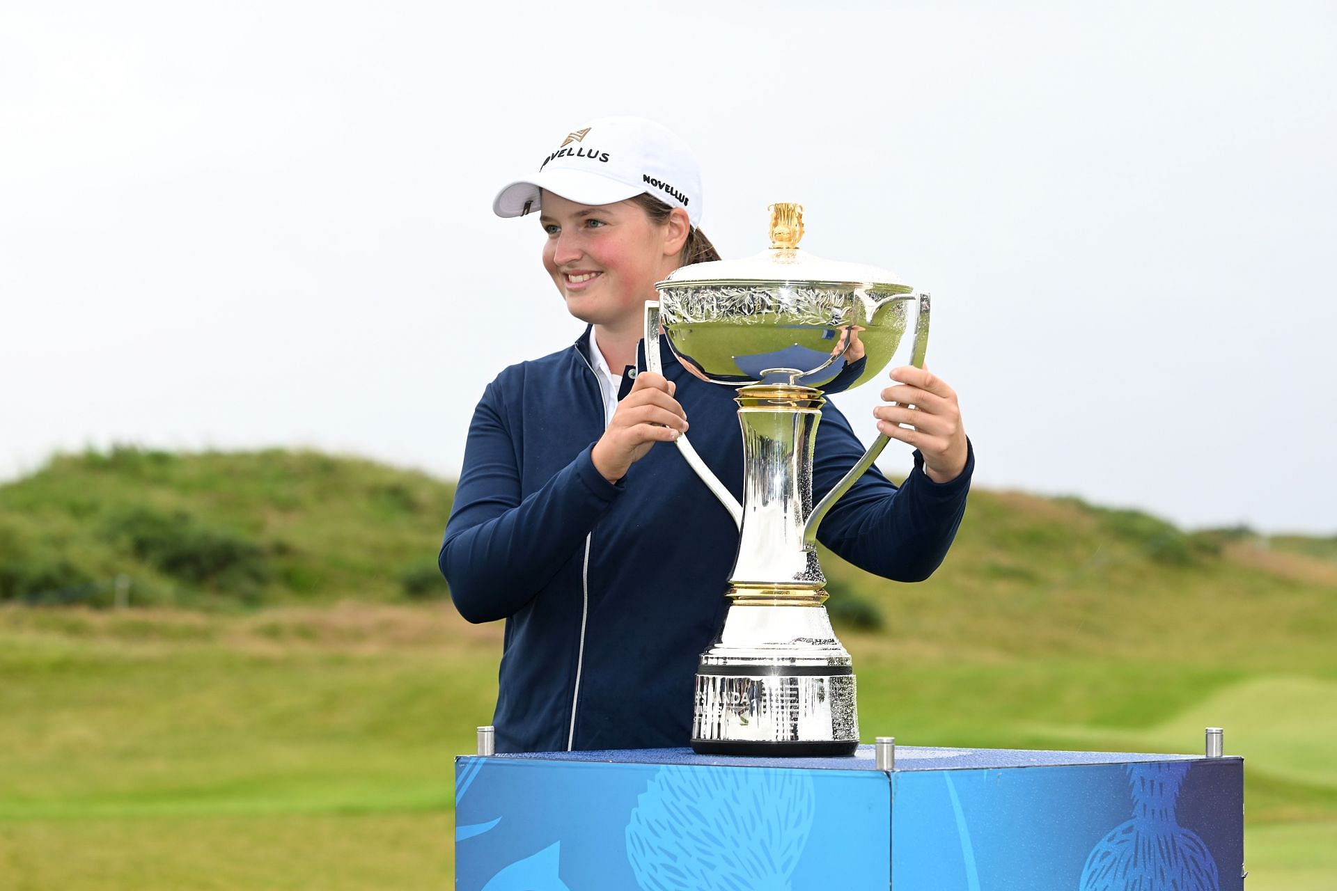 ISPS HANDA Women
