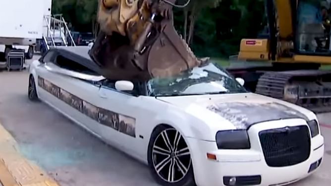 Former WWE champion sends a bold message after destroying The Young Bucks’ private property