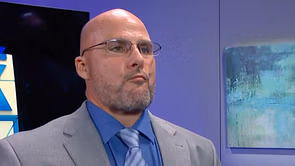 Adam Pearce announces two WWE stars are finally reuniting after 429 days for title match