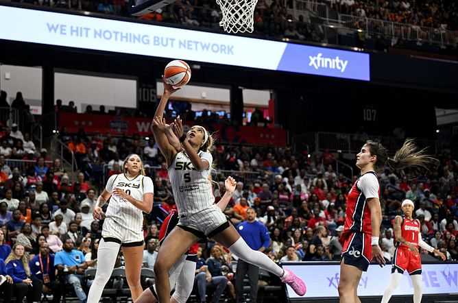 "Why they violated her like that": WNBA fans react as Angel Reese's blown layup has commentators chuckling