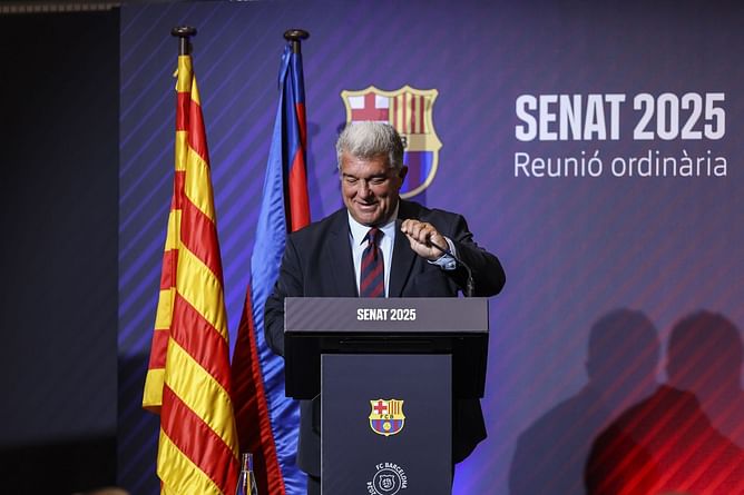 Key Barcelona star hasn't signed new deal with the club due to issues with his agent: Reports