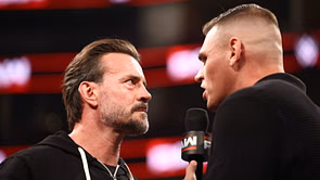 CM Punk sends a 3-word message after his confrontation with Gunther on WWE RAW
