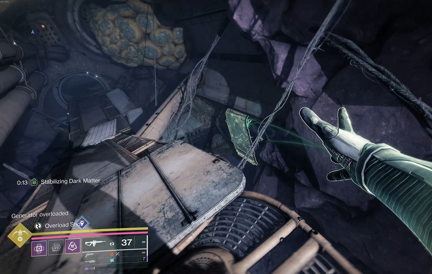 Otočte rampu a choďte nadol a nájdite poslednú batériu (obrázok cez Bungie | YouTube/Xgarbett)
