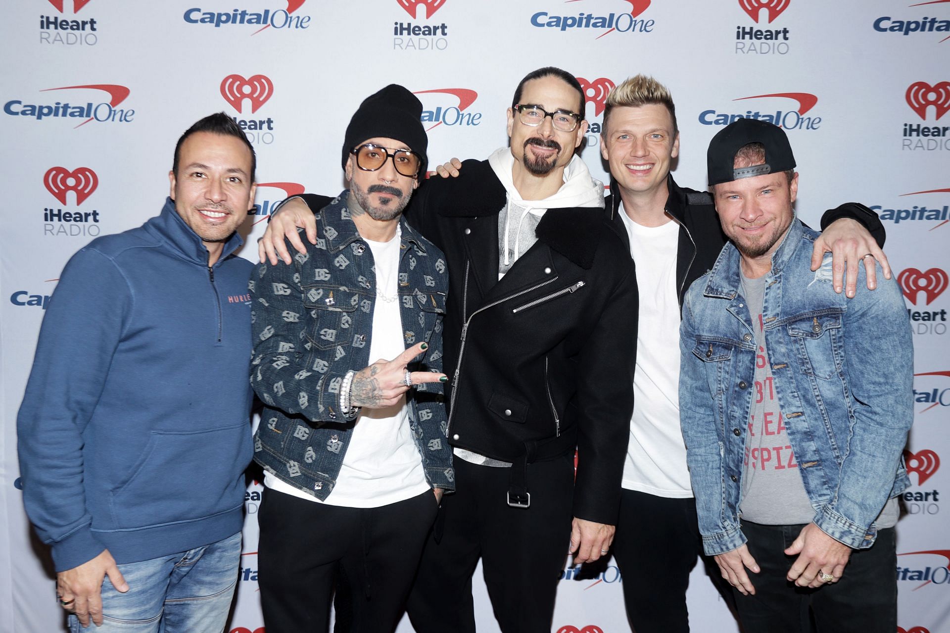 iHeartRadio 93.3 FLZ