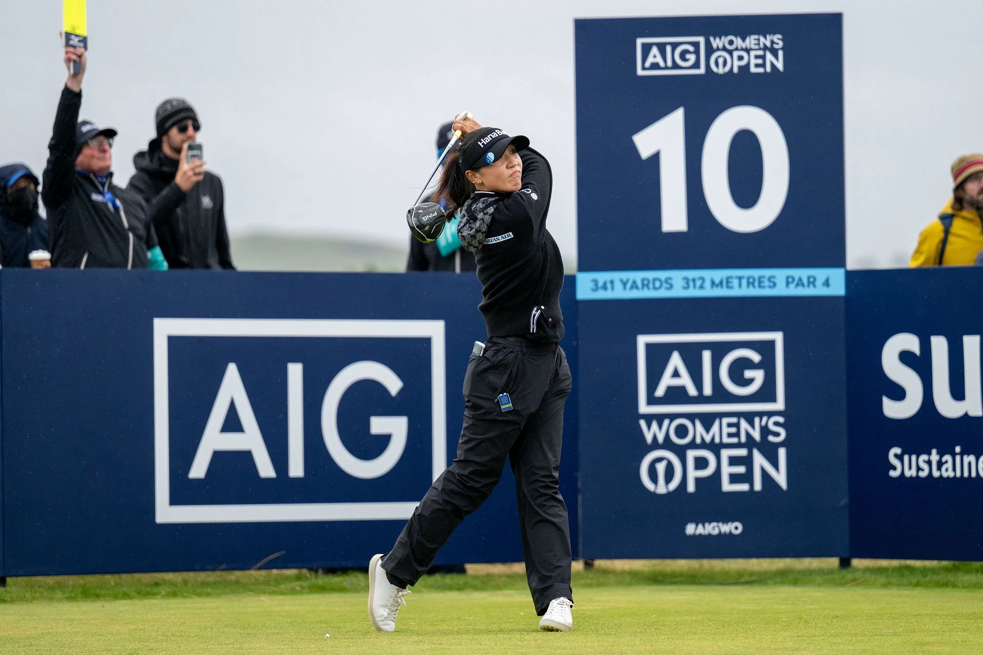 AIG Women