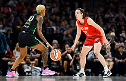 "Wanted to skip the nosey biased WNBA media": Fever fans react as Caitlin Clark finally shows up to All-Star weekend Studbudz stream