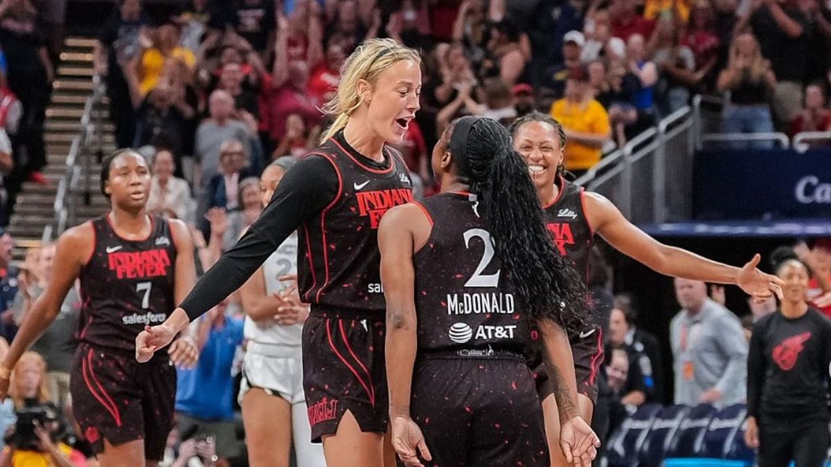 "UNREAL": Sophie Cunningham drops instant reaction on Aari McDonald's stepback dagger against Aces