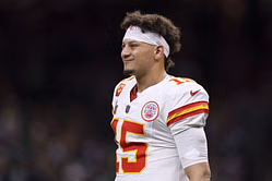 “Grip on top spot is loosening”: NFL analyst highlights Patrick Mahomes' struggles signaling change in elite QB hierarchy
