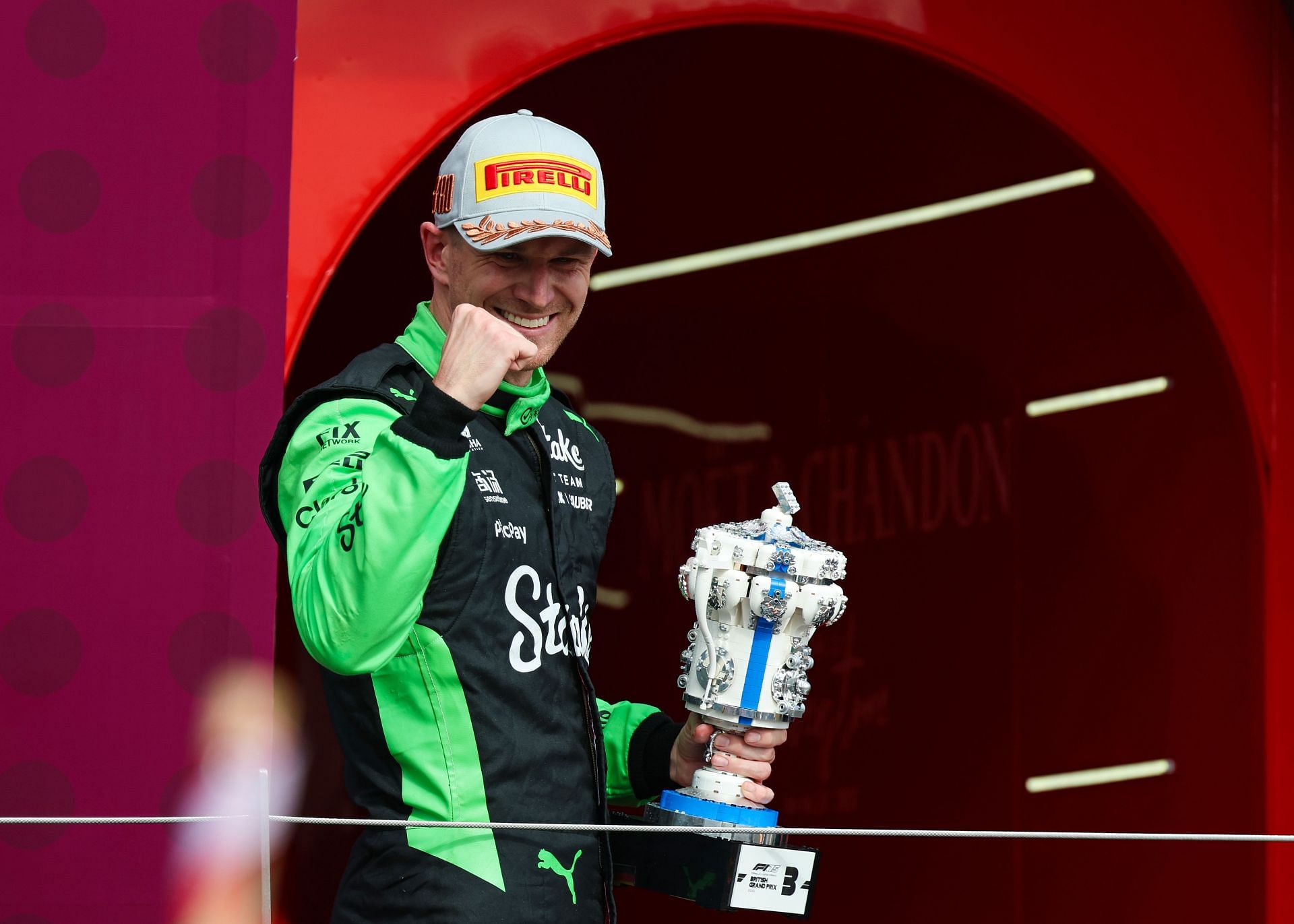 Congratulations on the first podium - Your Mercedes Team: Nico Hulkenberg sent a surprise gift by the German team