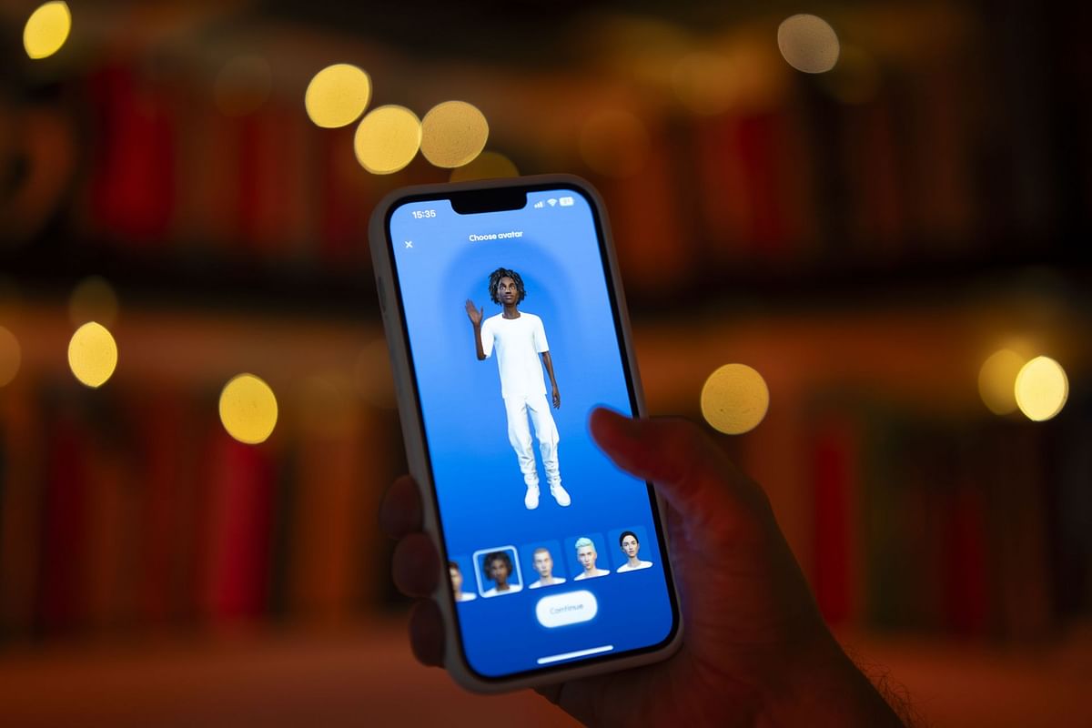 Harvard psychiatrist predicts strange future with AI girlfriends who "get pissed" at users once a month